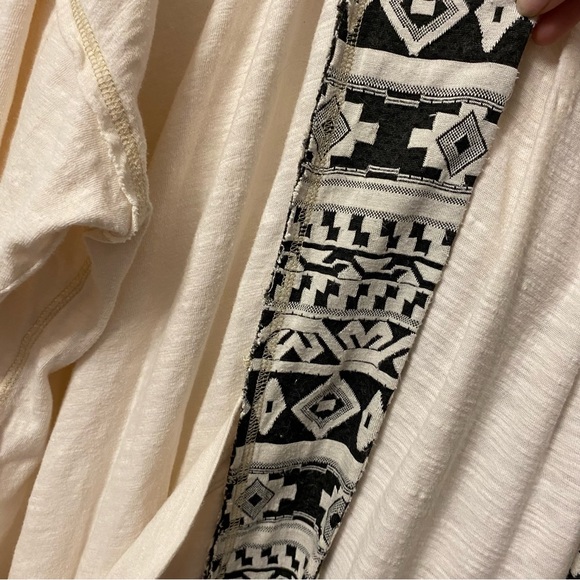 Free People Long Hood Aztec Trim Cardigan Hooded Pockets White Black Cre… - Picture 15 of 16